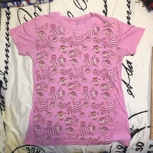 🧚🏽‍♀️3/$15 Pink Cheshire Cat T-shirt